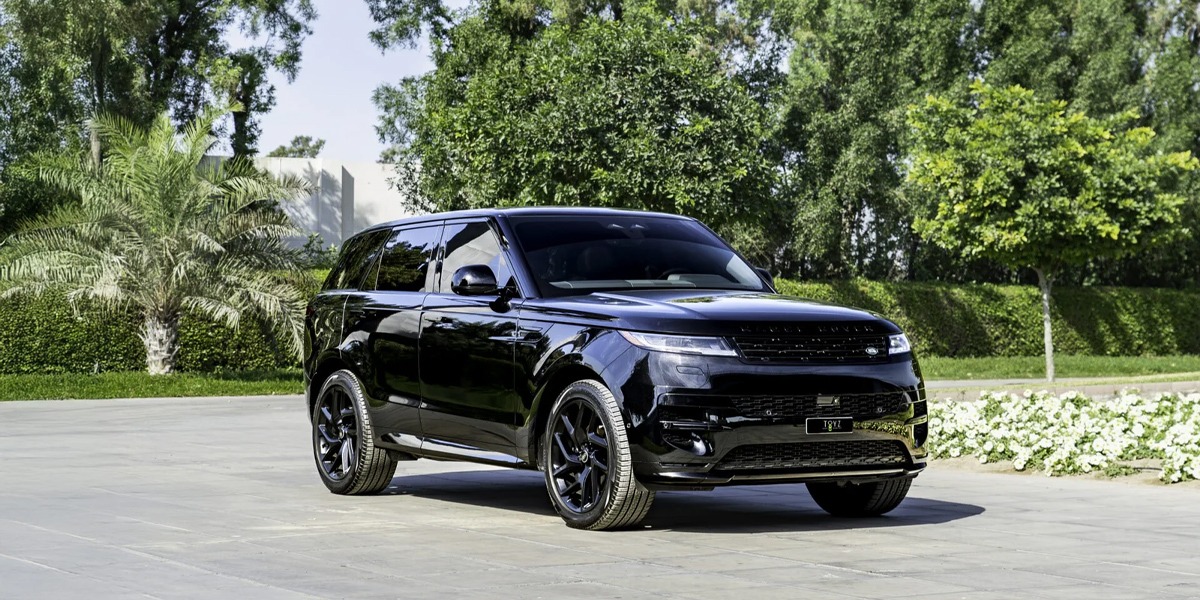 Read more about the article Unlock the Best Luxury Car Rental Benefits in Sharjah